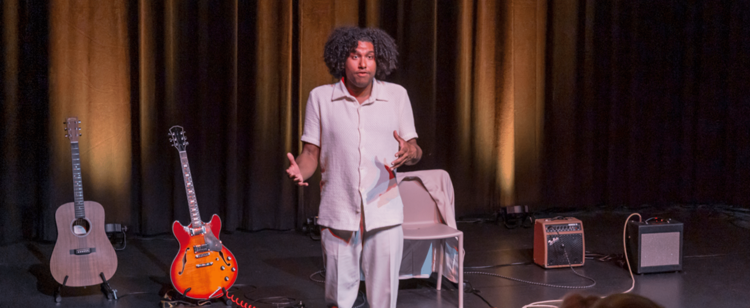 Een blik achter de gordijnen: Theatermaker Marcos spreekt