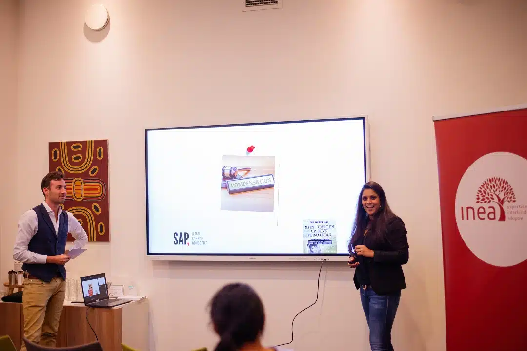 Een diepgaande blik op de Rechtszaak tegen Adoptiefraude – INEA informeert: College Mark de Hek en Sam van den Haak